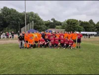 Schulle und Friends spielen für die Mitteldeutsche Kinderkrebsforschung gegen die Herrenmannschaft von Saxonia
